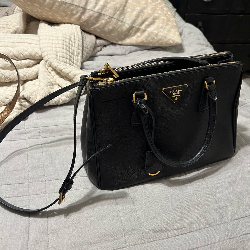 PRADA Saffiano Small Galleria Double Zip Tote Black